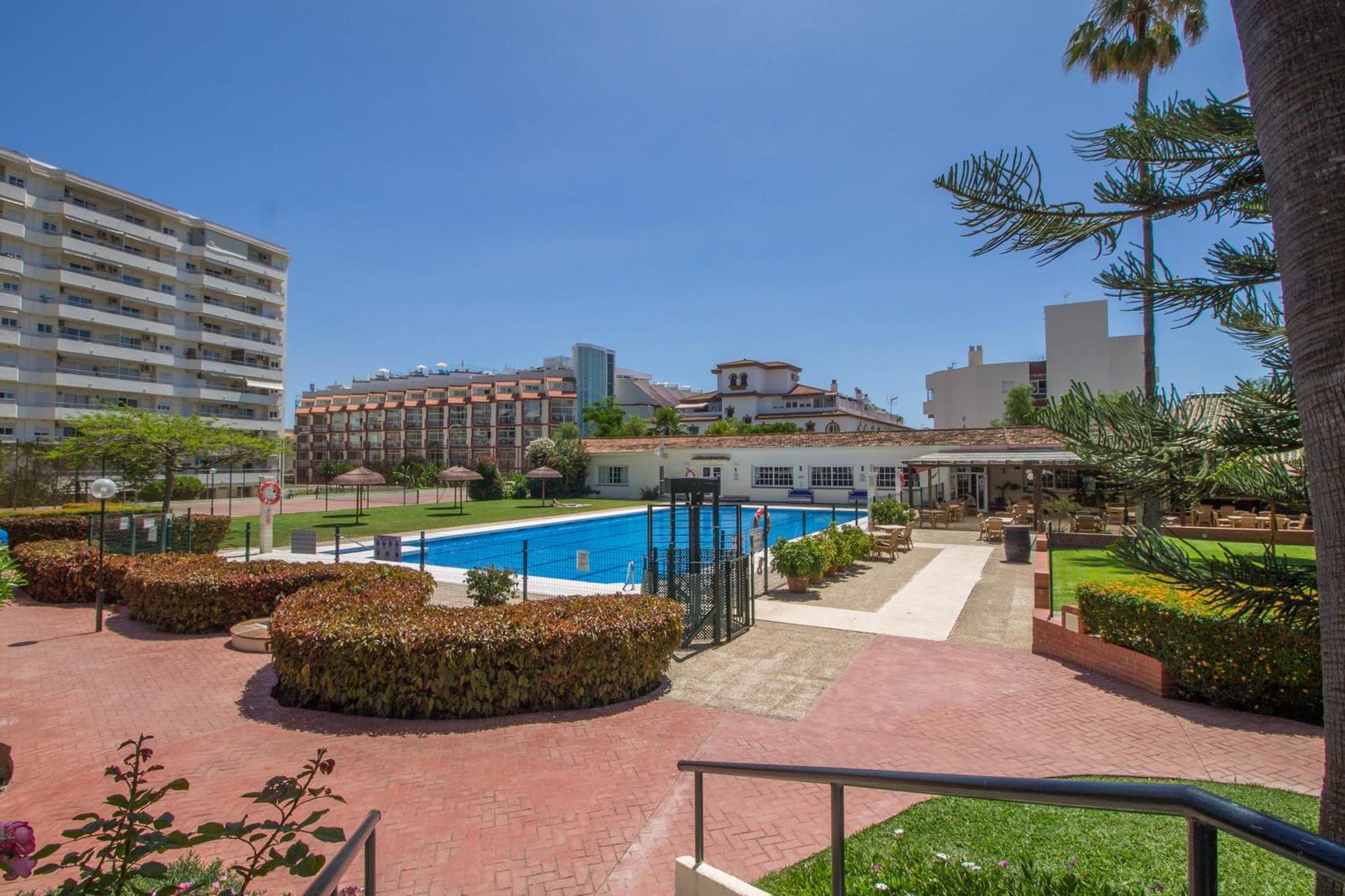 Carihuela Palace 418 By Ivi Real Estate Torremolinos Esterno foto
